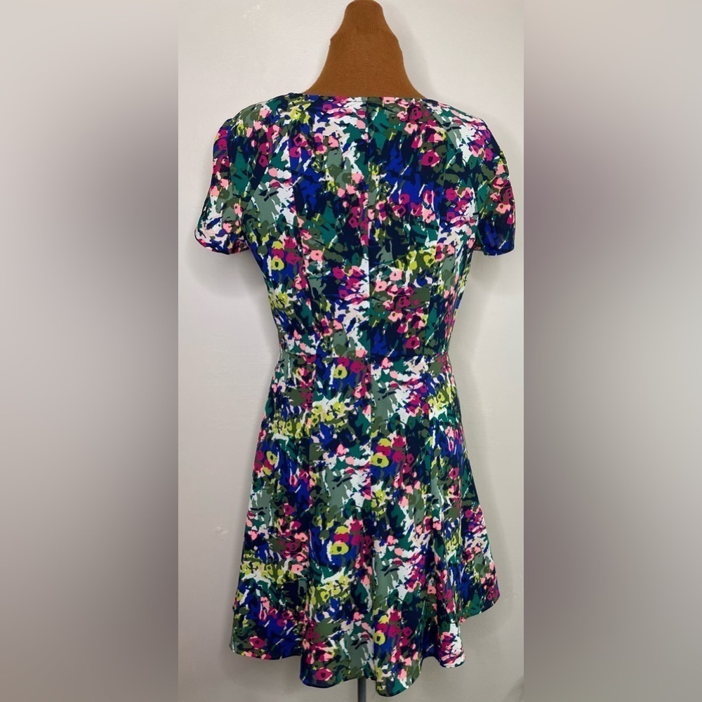 J. Crew Printed Flutter Dress Short Sleeve Size 6 - Picture 3 of 9